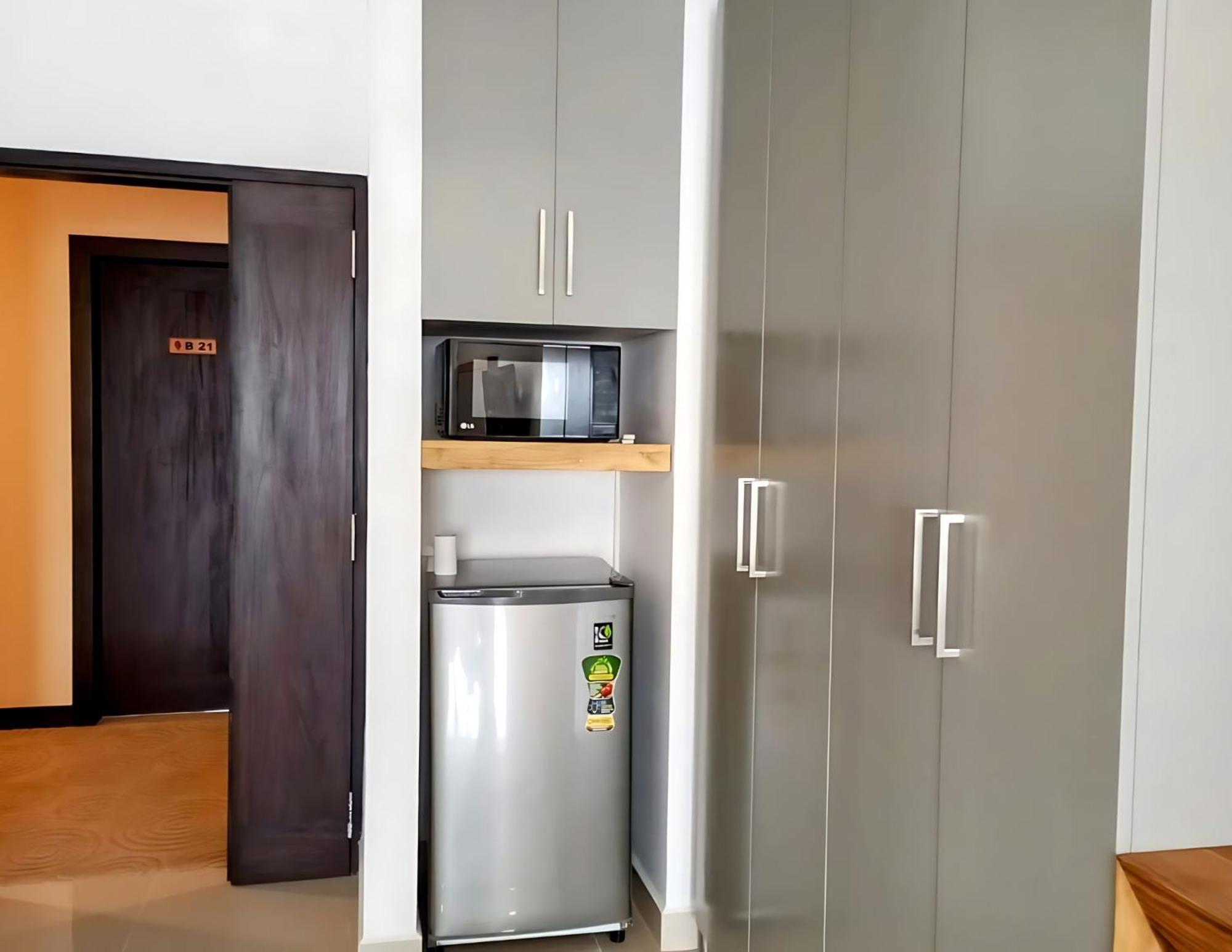 Negombo Ocean Breeze - Bliss On The Beach Luxury Apartments By Serendib Vacation Buitenkant foto