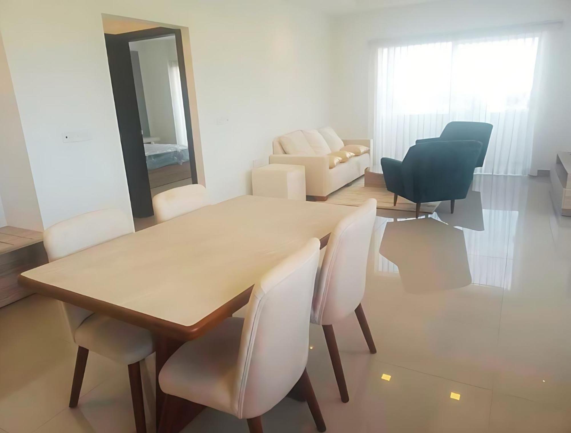 Negombo Ocean Breeze - Bliss On The Beach Luxury Apartments By Serendib Vacation Buitenkant foto
