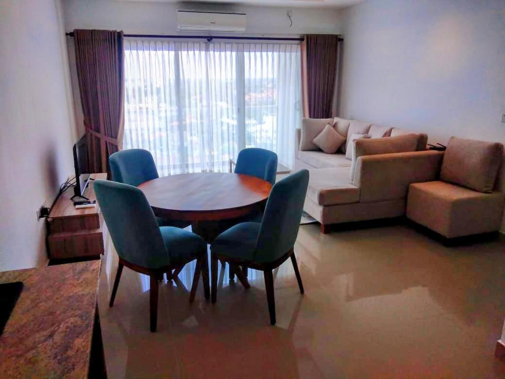 Negombo Ocean Breeze - Bliss On The Beach Luxury Apartments By Serendib Vacation Buitenkant foto